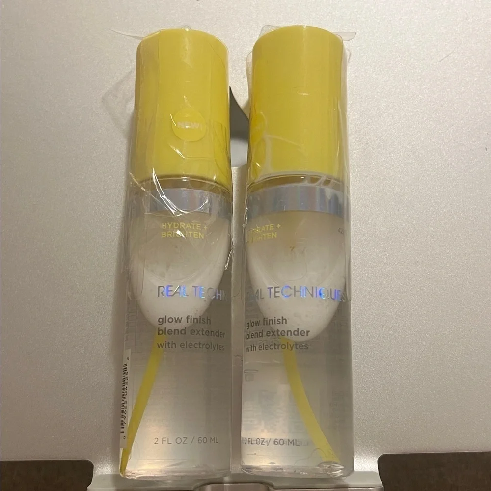 NWT 2 Bottles of Real Techniques Glow Finish Blend Extender